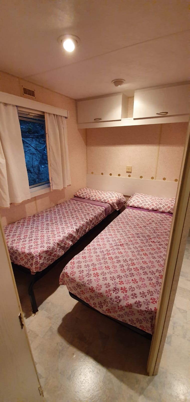 Habitación con dos camas individuales